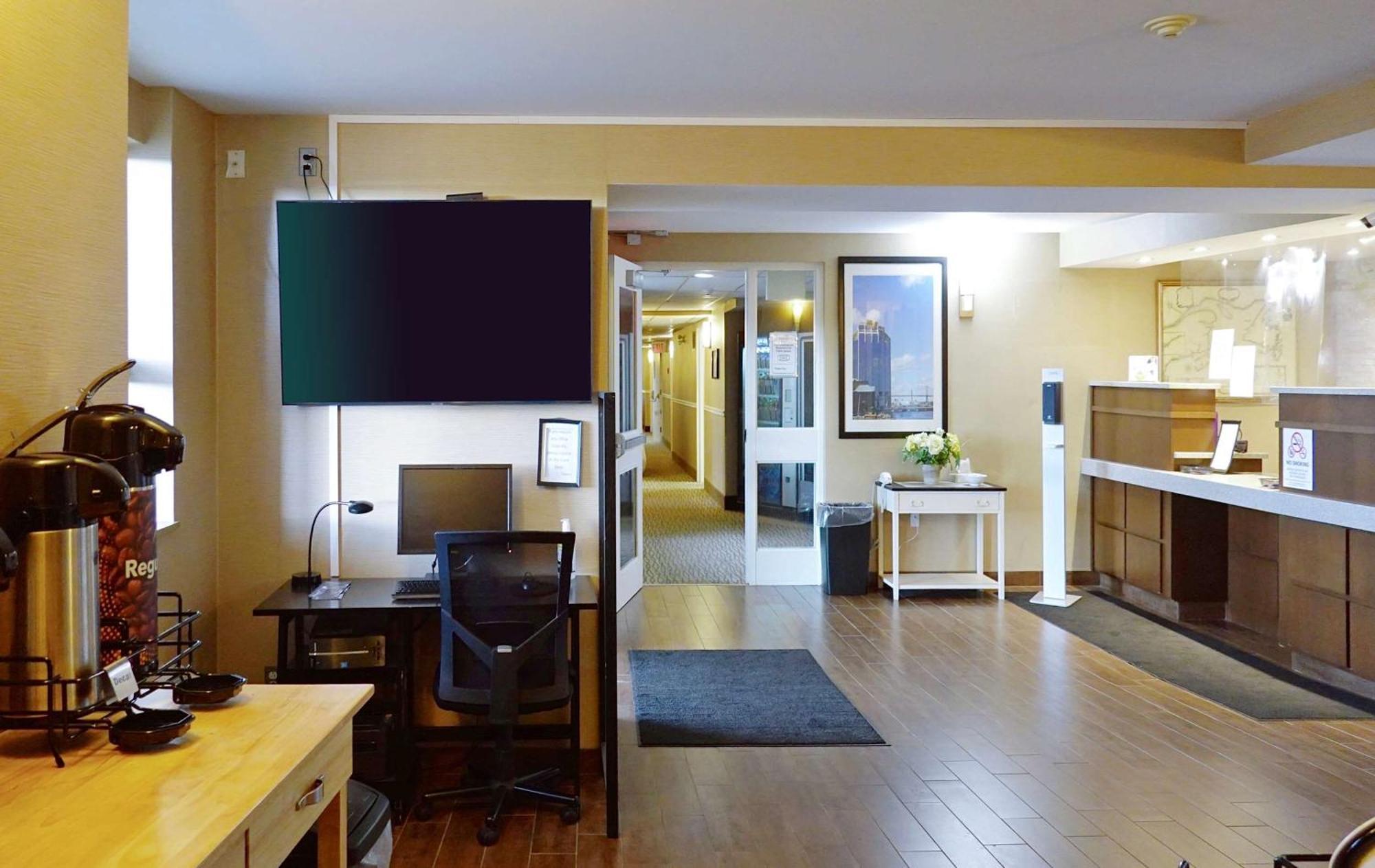 Comfort Inn Dartmouth Buitenkant foto