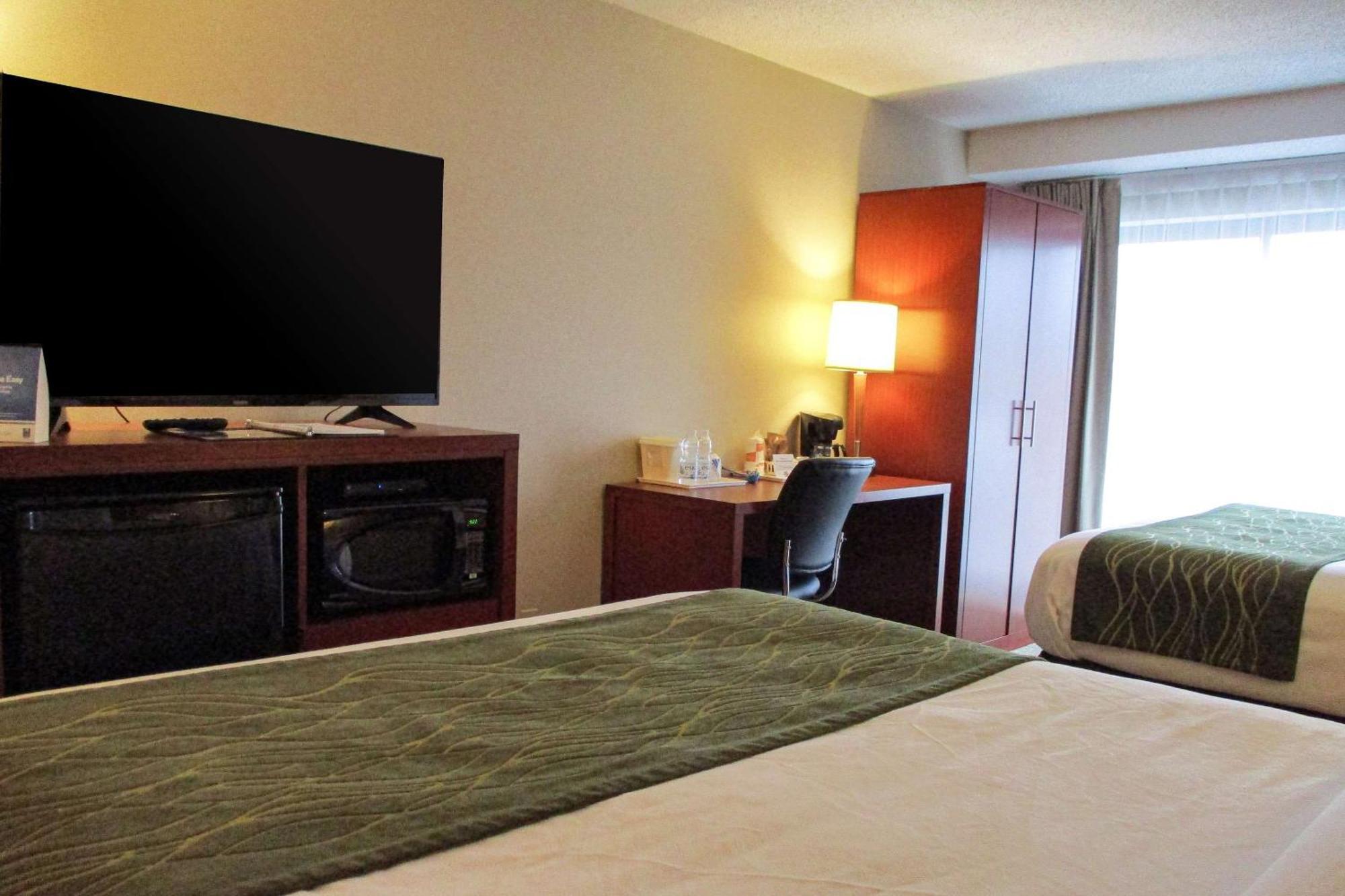 Comfort Inn Dartmouth Buitenkant foto