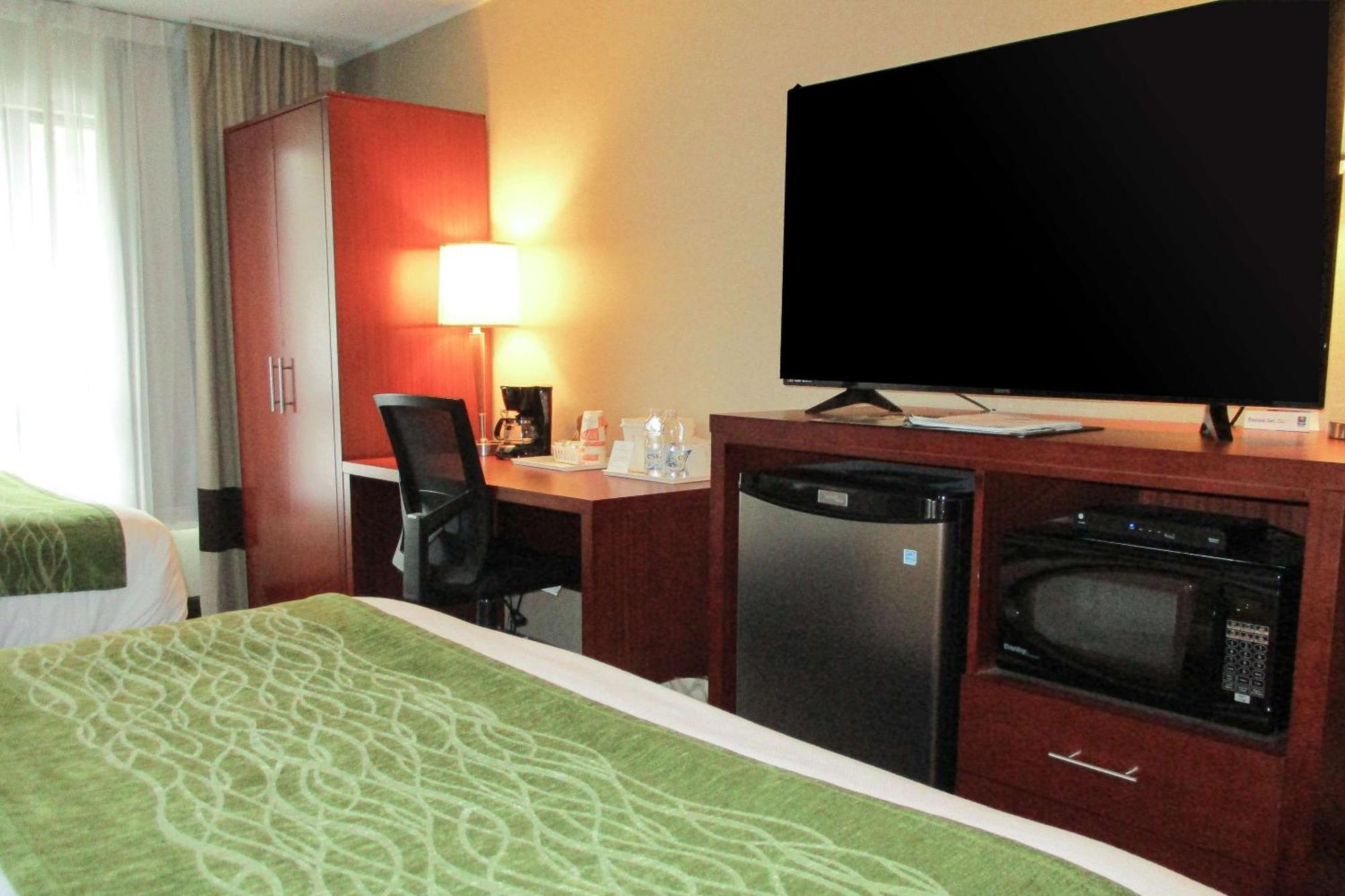 Comfort Inn Dartmouth Buitenkant foto